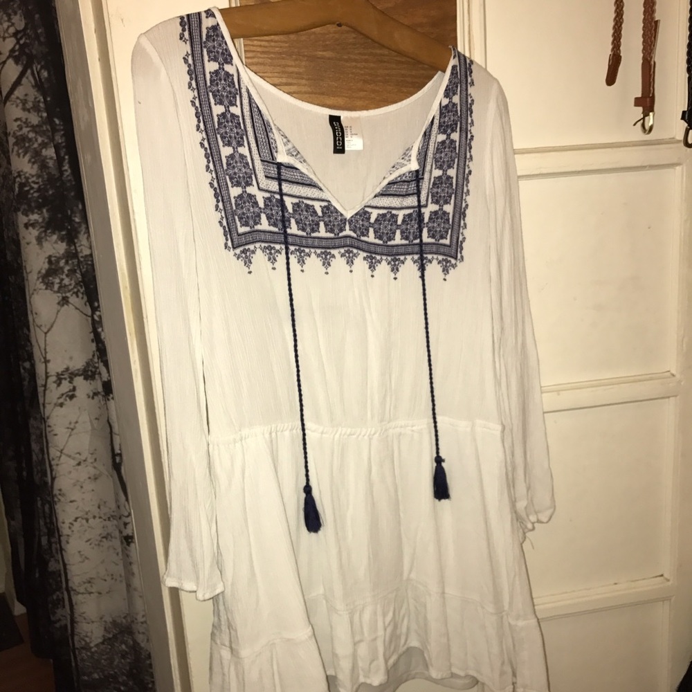 Peasant style H&M top