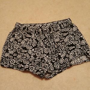 flower loose shorts from aeropostale!