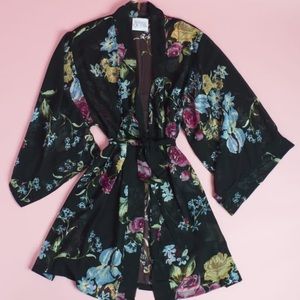 Helena Quinn kimono