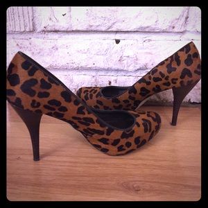 Banana republic 'mad men' leopard heels