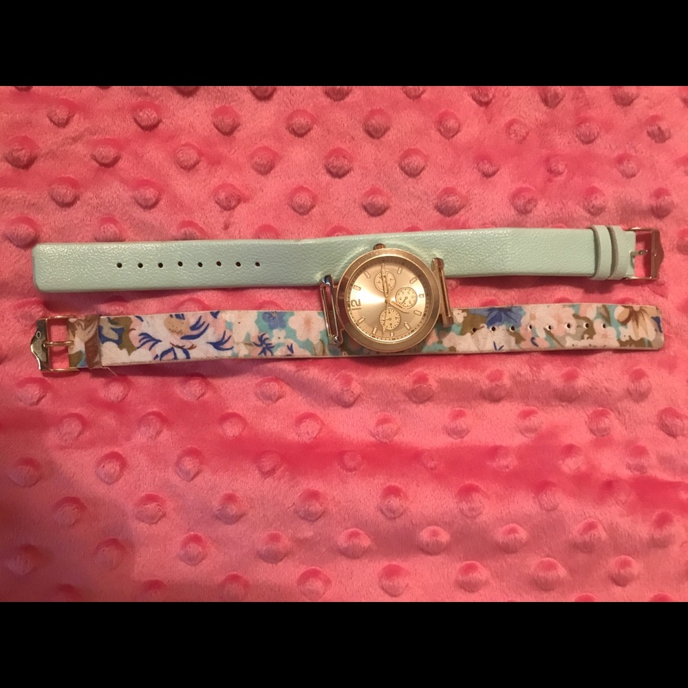 ✨ BRAND NEW NWOT watch and TWO different bands! ✨