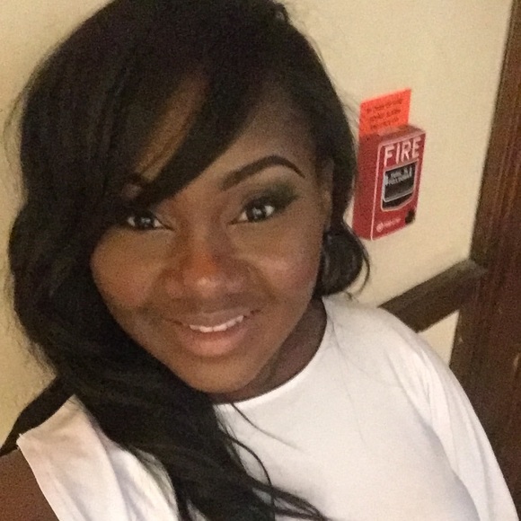 Meet your Posher, Shanika - Picture 1 of 1