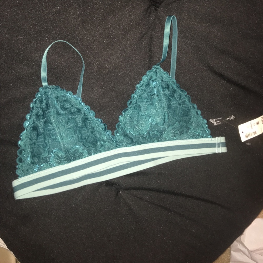 NWT brallete
