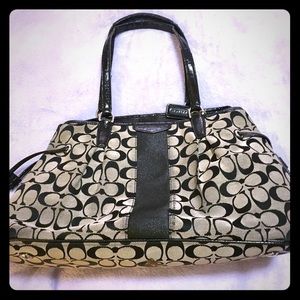 Authentic Coach shoulder bag