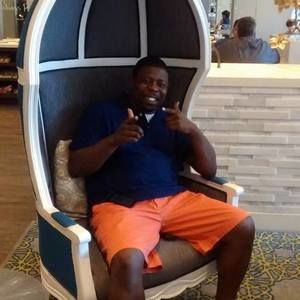 Meet your Posher, Warren