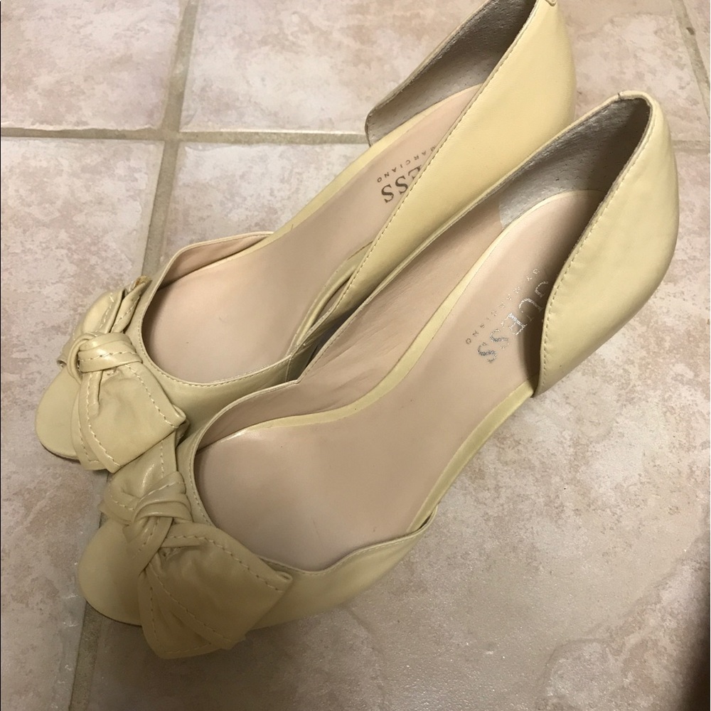 Heels! - Picture 3 of 4