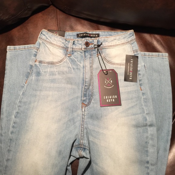 Fashion Nova Jeans - Picture 3 of 3
