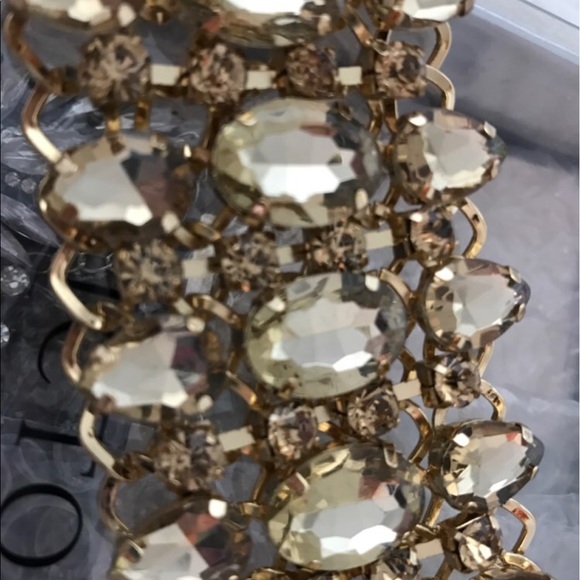 New Gold Statement Choker - Picture 2 of 2