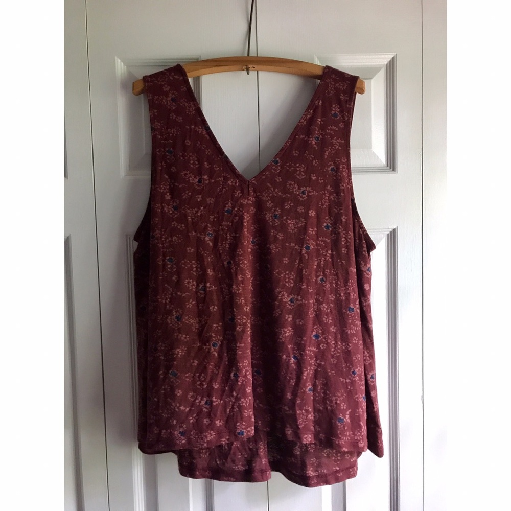 *Old Navy* maroon and blue floral v neck tank top