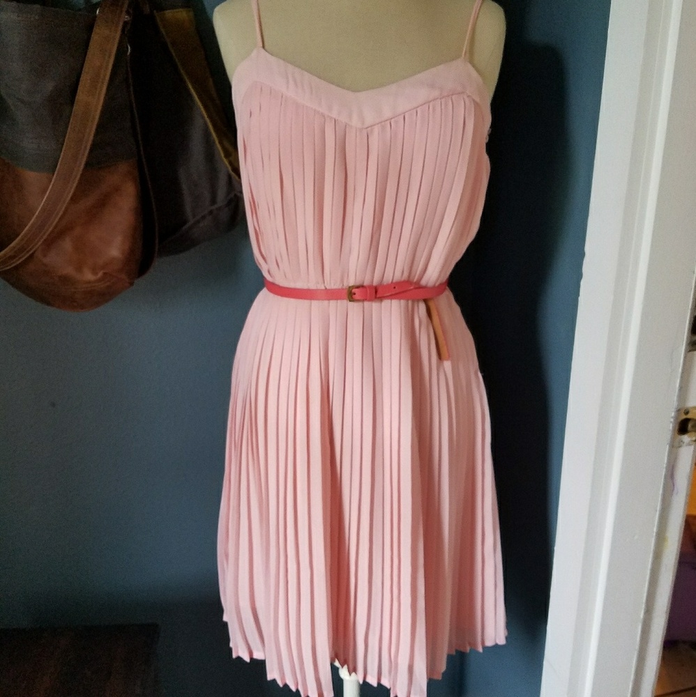 Mango blush colored pleated summer dress EUC