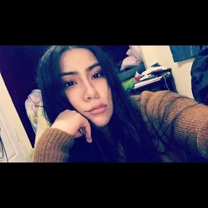 Meet your Posher, Viviana