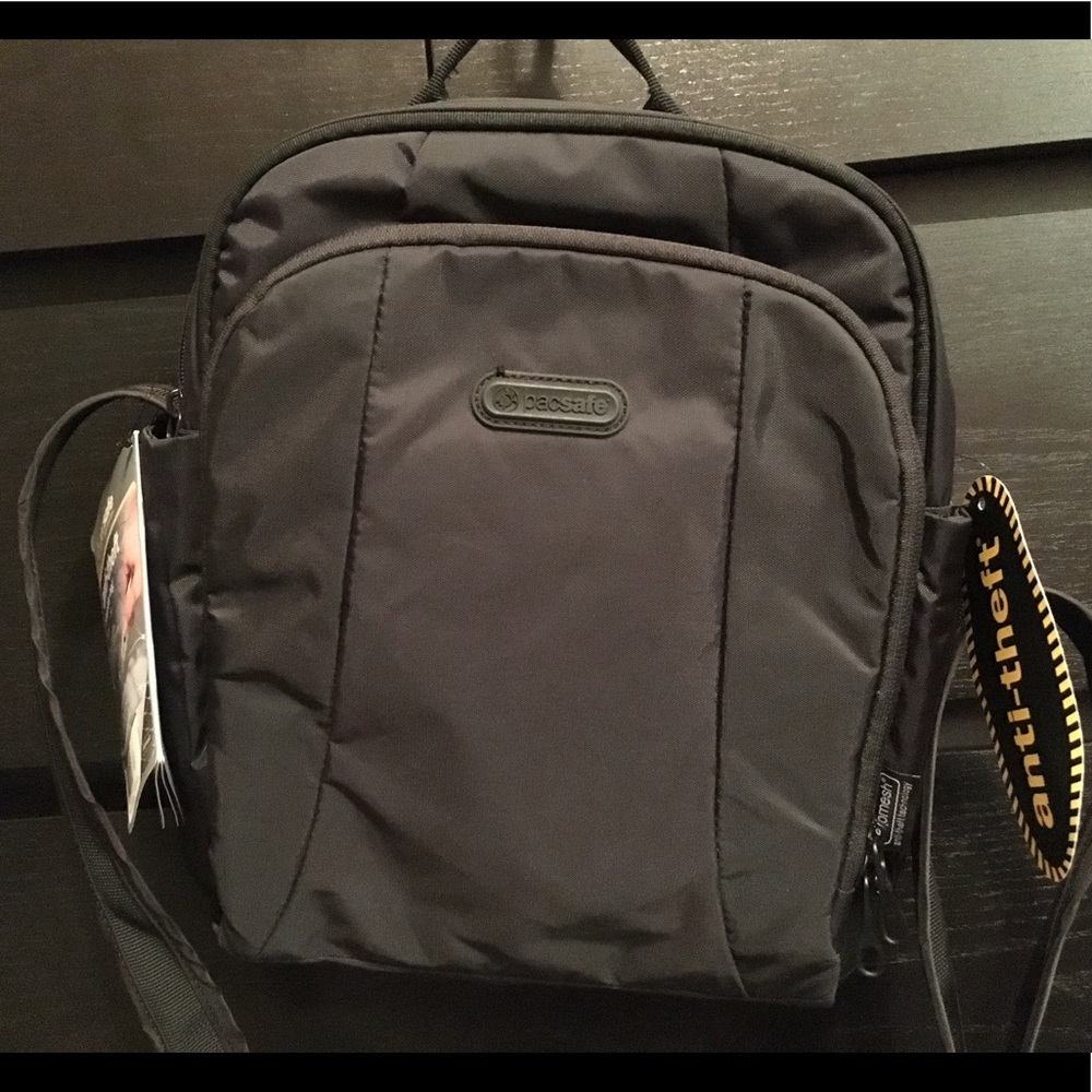 Pacsafe anti-theft shoulder bag