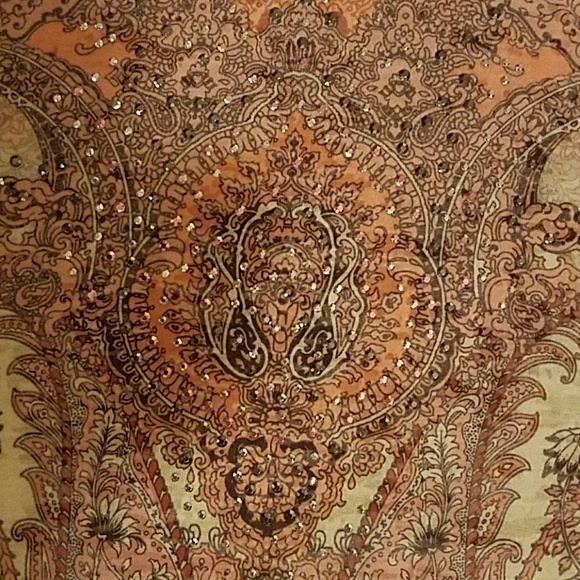 Cute top - Picture 3 of 4