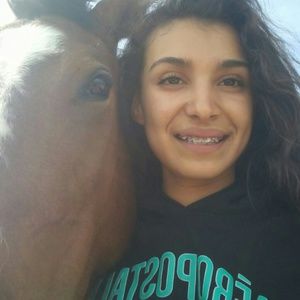 Meet your Posher, Gloria