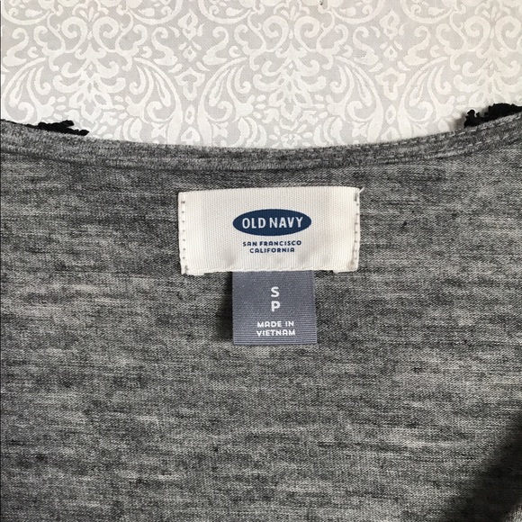 💘SOLD💘 Pretty Lace Capped Top - Picture 4 of 4