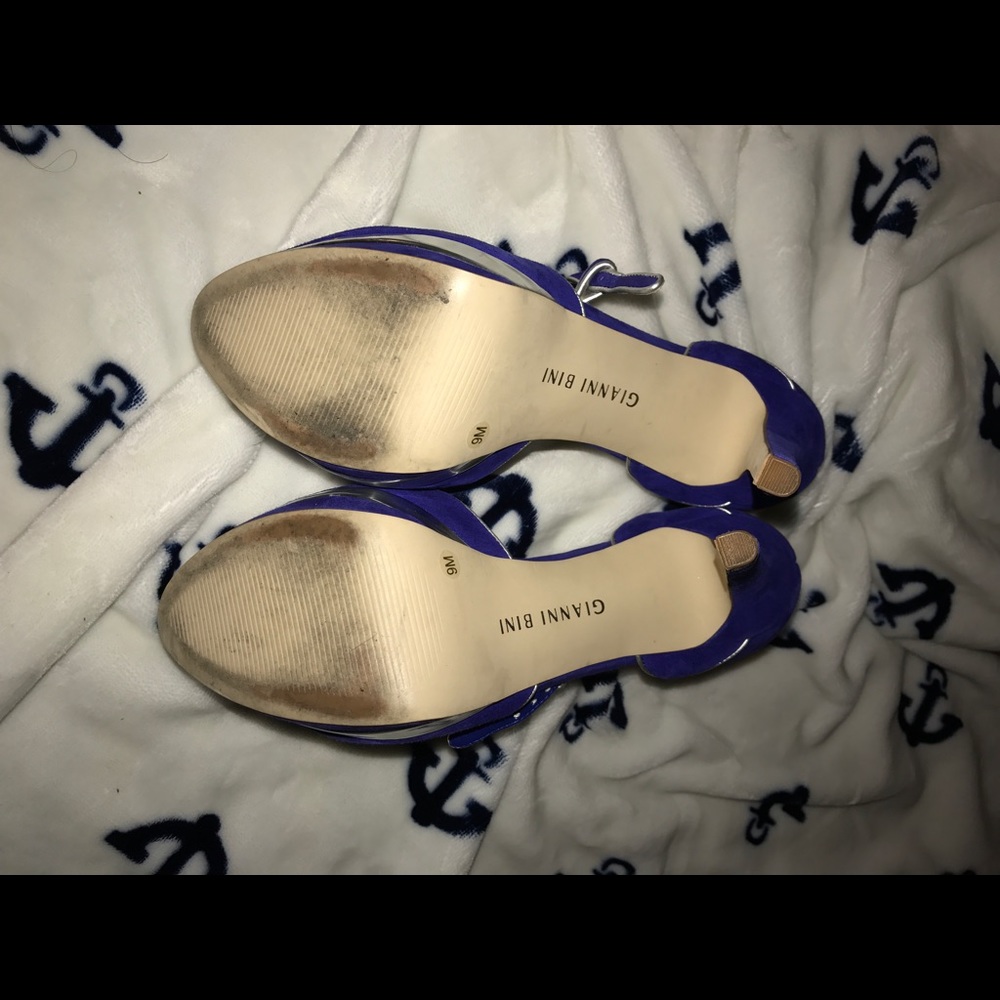 Blue Heels size 9 - Picture 4 of 6