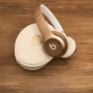 Gold Beats Solo wireless & wired headphones