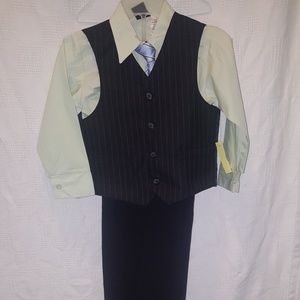 Boys 2-PC  New Outfit
