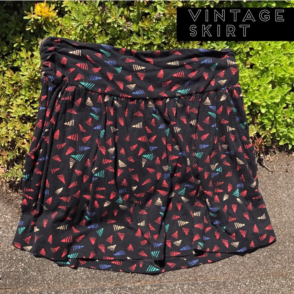 Vintage 80's style geometric patterned skirt