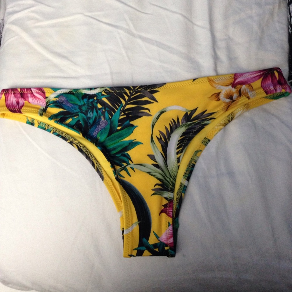 Beautiful Yellow Bikini W/ Floral Print