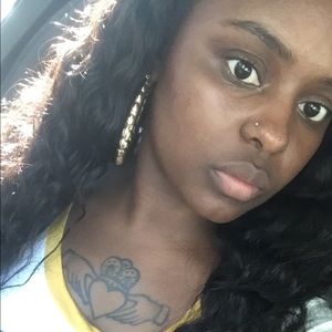 Meet your Posher, Taja