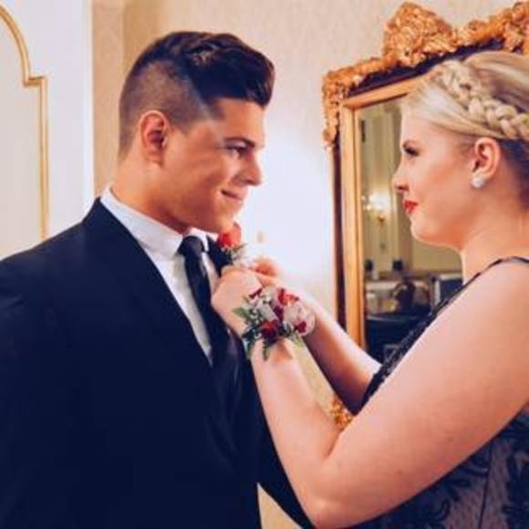 Meet your Posher, Devon - Picture 1 of 1