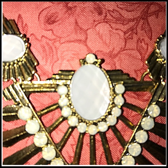 Gilded Fringe Necklace - Picture 5 of 7