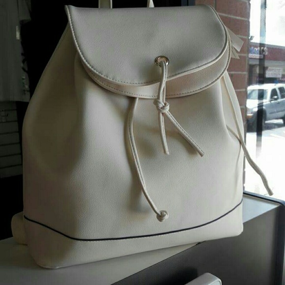 Purse - Picture 2 of 2