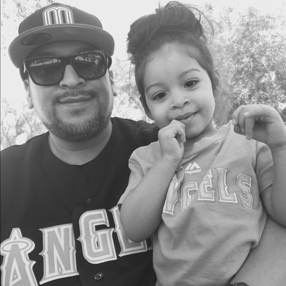 Meet your Posher, Gerardo - Picture 3 of 4