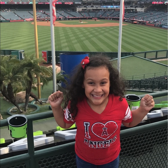 Meet your Posher, Gerardo - Picture 2 of 4