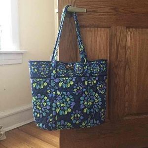 Vera Bradley "Vera" tote in Indigo Pop