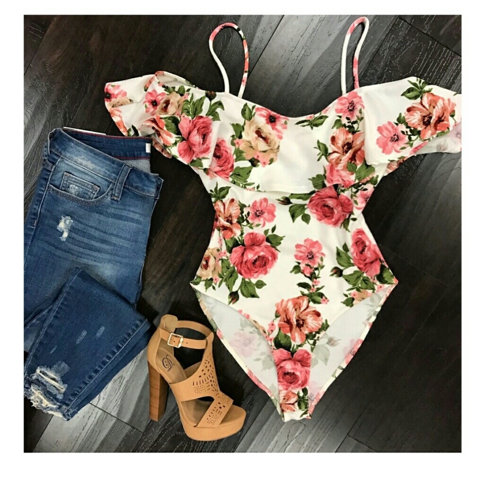 Floral off shoulder bodysuit