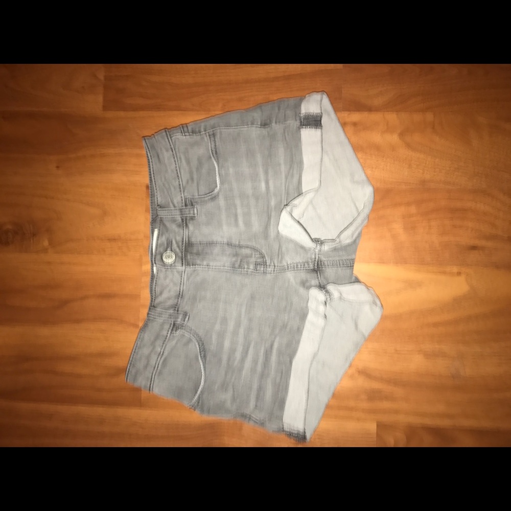Gray shorts
