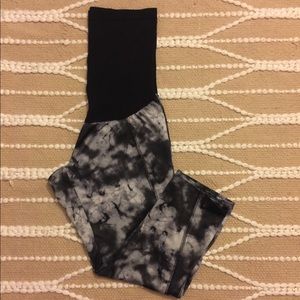 Motherhood Maternity yoga/workout pants