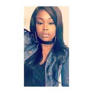 Meet your Posher, Ayeshia