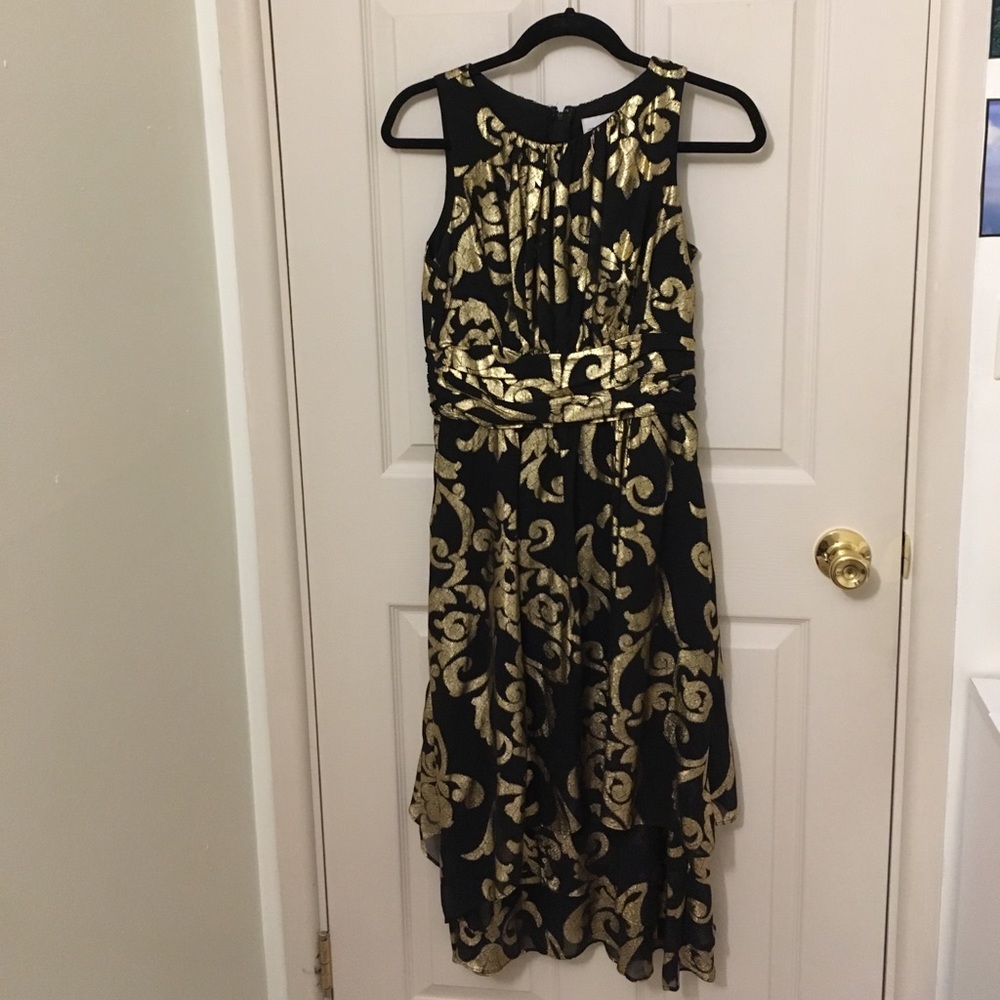 ❗️Sale❗️Beautiful black and gold dress