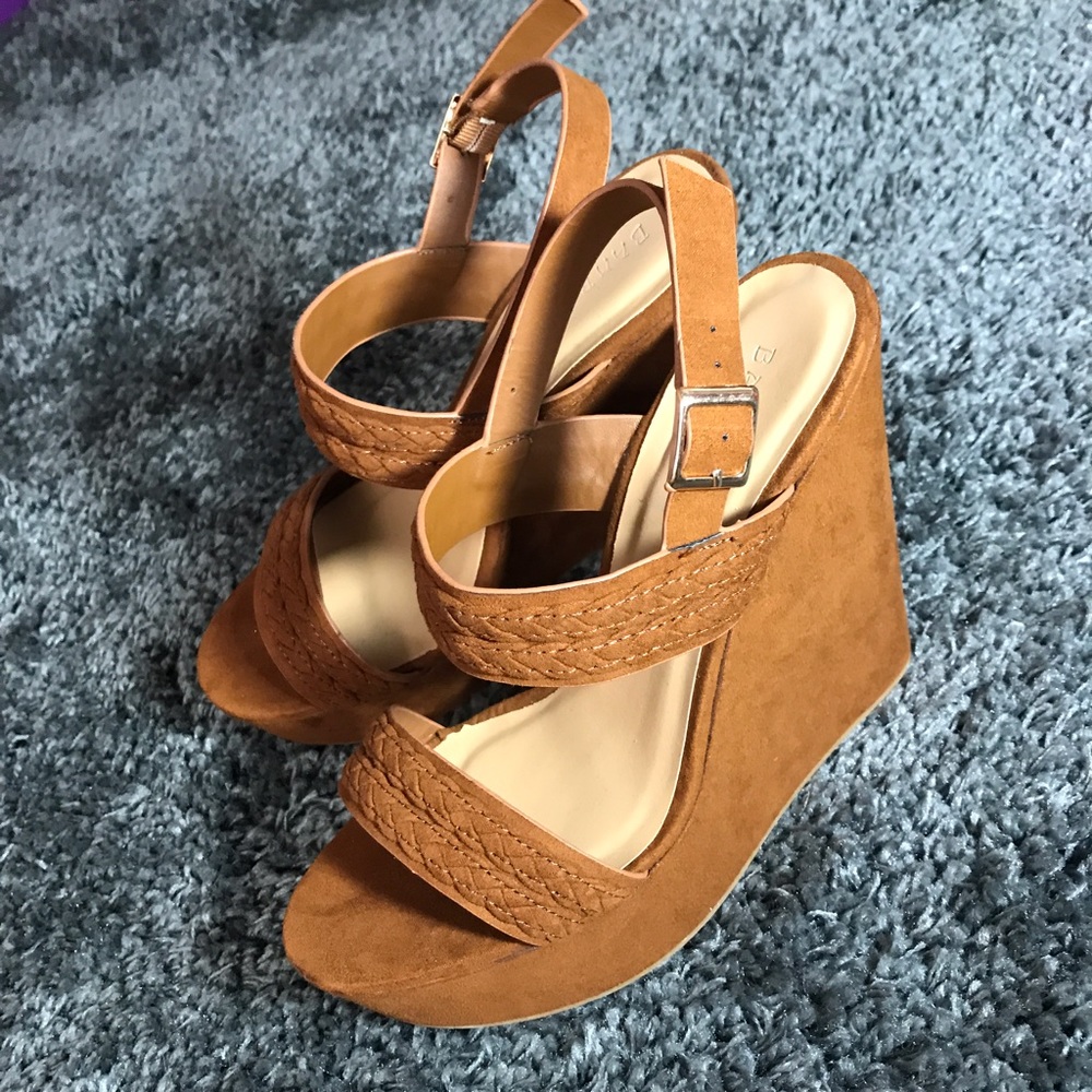 Braided Wedges 🌹