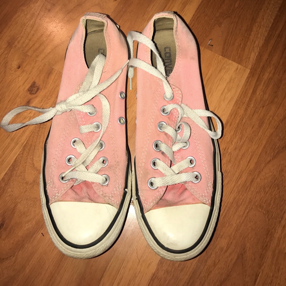 Light pink converse!!?
