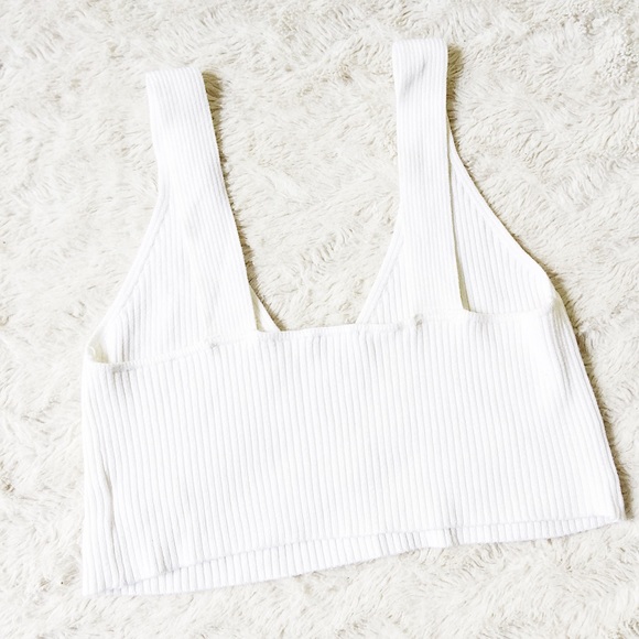 ☁️ White/off White Ribbed Knit Crop Top Cami ☁️ - Picture 3 of 6