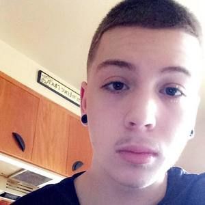 Meet your Posher, Wyatt