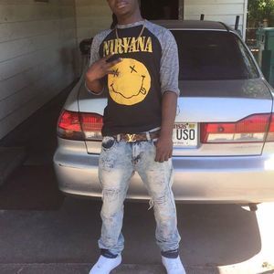 Meet your Posher, Malik