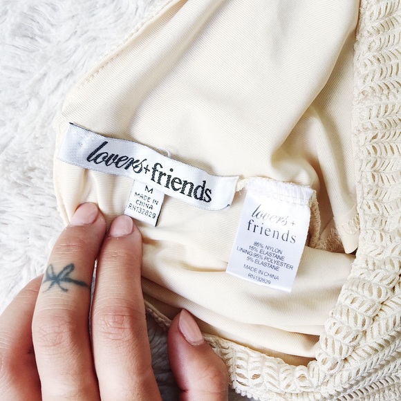 🥂 Women's Nude Crop Top from Revolve 🥂 - Picture 4 of 6