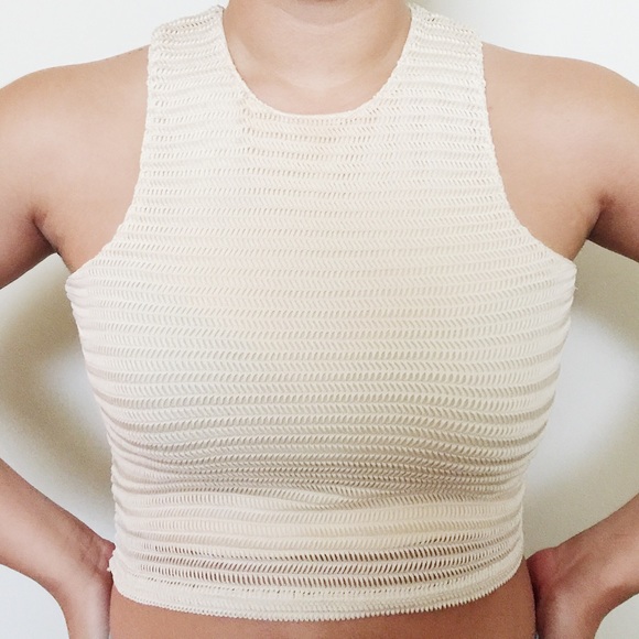 🥂 Women's Nude Crop Top from Revolve 🥂 - Picture 5 of 6