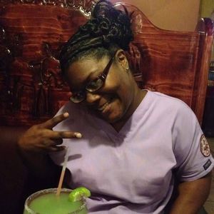 Meet your Posher, Cassandra