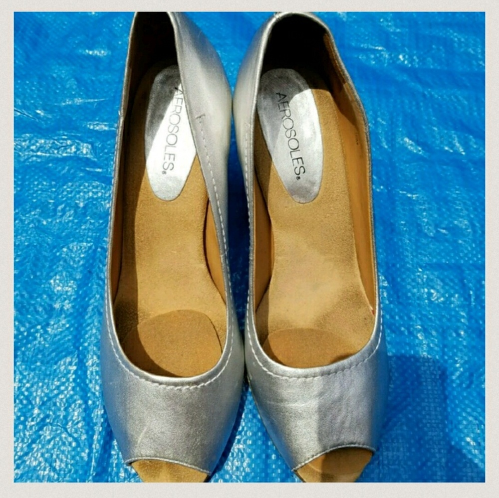 AEROSOLE "Trampoline" heels