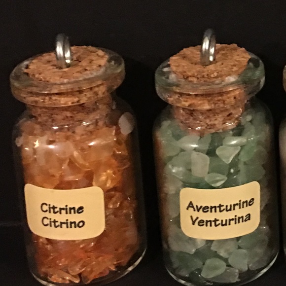 6 Semiprecious Stone Bottle Pendants - Picture 3 of 8