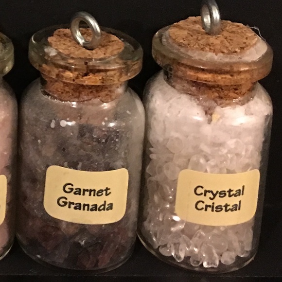 6 Semiprecious Stone Bottle Pendants - Picture 7 of 8