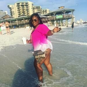 Meet your Posher, Candace