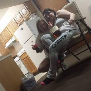 Meet your Posher, Kendra