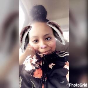 Meet your Posher, Carmelita